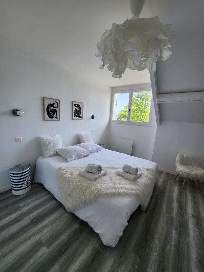 Maison Face A L'Abbaye D'Hautvillers - 2 Bedrooms 2 Bathrooms, Parking エクステリア 写真